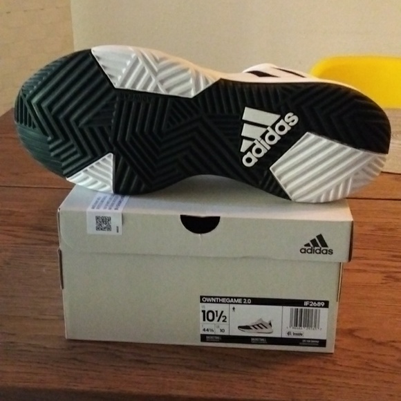 adidas OWNTHEGAME 2.0 - Picture 13 of 16